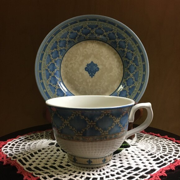 Churchill 'Ports of Call' Jeff Banks Two Matching Cups and Saucers - Picture 4 of 13